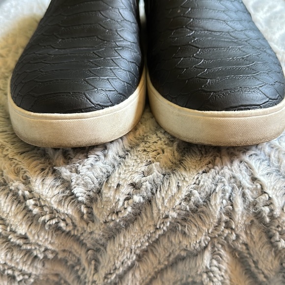 Dr Scholl's Madison Slip On Sneakers Black Python Shoes Size 7.5W - Picture 10 of 11